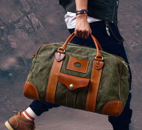 Large weekend travel bag in a combination of canvas and Italian leather